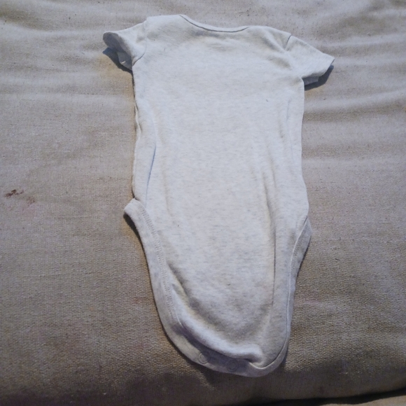 Carter’s “My Little Love” Baby Onesie – 6 Months, Soft Heather Gray with Animal - Picture 2 of 3